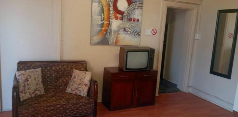 Glen Lilly Self Catering Apartment Parow Bagian luar foto