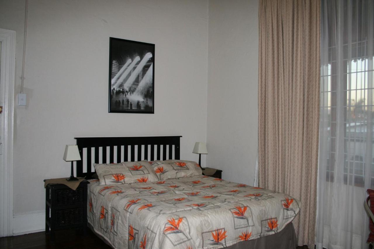 Glen Lilly Self Catering Apartment Parow Bagian luar foto